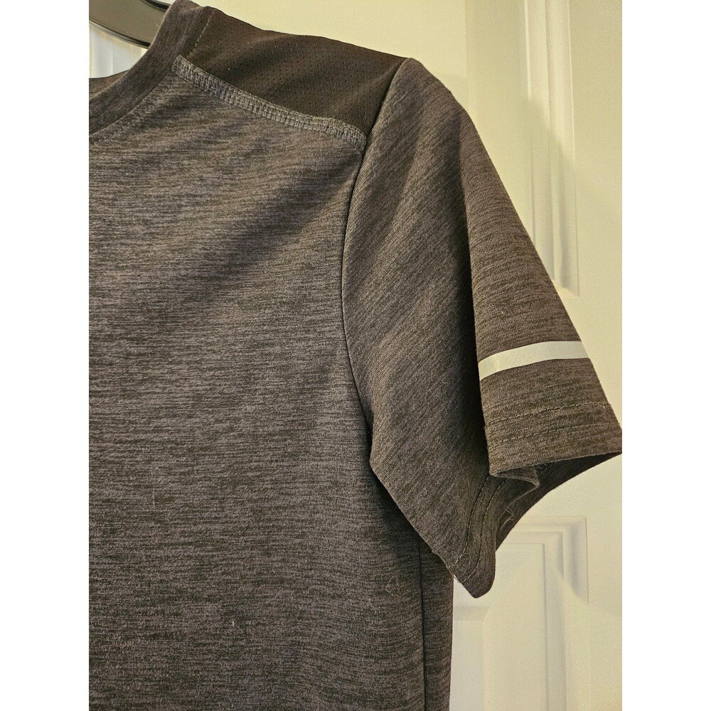 Boys Size Large Dri-Works Tshirt Grey and Black 10-12 - Picture 4 of 6
